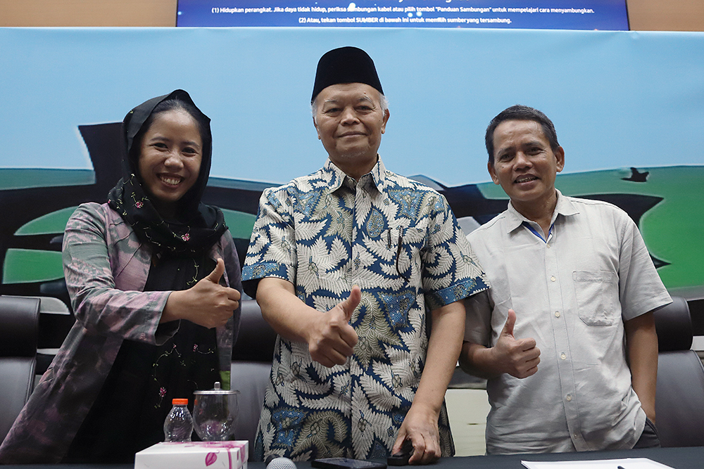 KWP Bersama DPR Gelar Diskusi Bahas Strategi Timwas Haji KWP bekerja sama dengan Biro Pemberitaan DPR RI menggelar dialektika demokrasi dengan tema: "Strategi Timwas Haji menaikkan standar layanan dan keselamatan jamaah". (BeritaNasional/Elvis Sendouw)