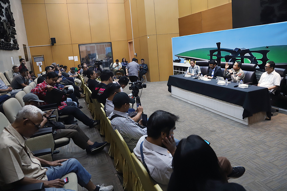 KWP Bersama DPR Gelar Diskusi Bahas Transformasi Digital Korlantas Dialektika KWP bersama DPR bahas Transformasi Digital Korlantas: Menjawab Tantangan Pelayanan Modern untuk Masyaraka. (BeritaNasional/Elvis Sendouw)