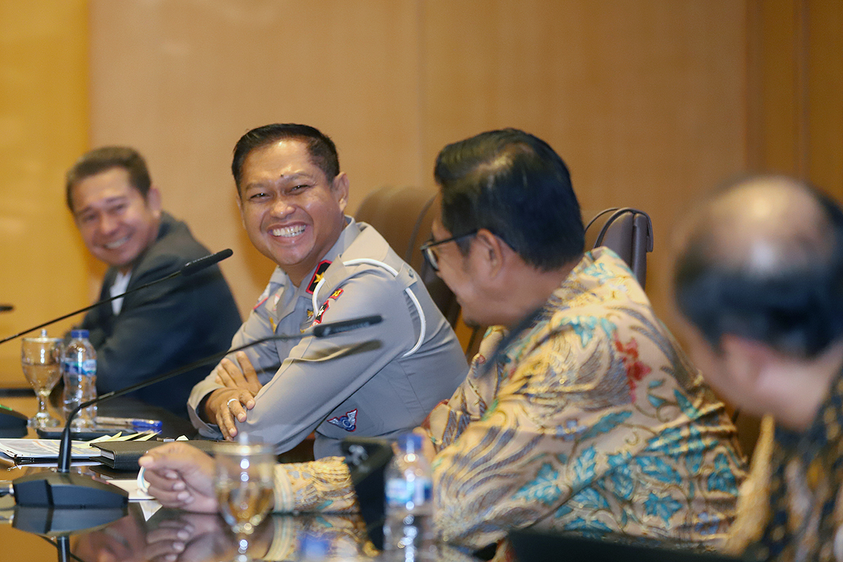 Koordinatoriat Wartawan Parlemen (KWP) bekerja sama dengan Biro Pemberitaan DPR RI menggelar diskusi Forum Dialektika dengan tema:  "Kecelakaan Kereta Bekasi Timur: Momentum Evaluasi Kebijakan Transportasi Nasional". (BeritaNasional/Elvis Sendouw)