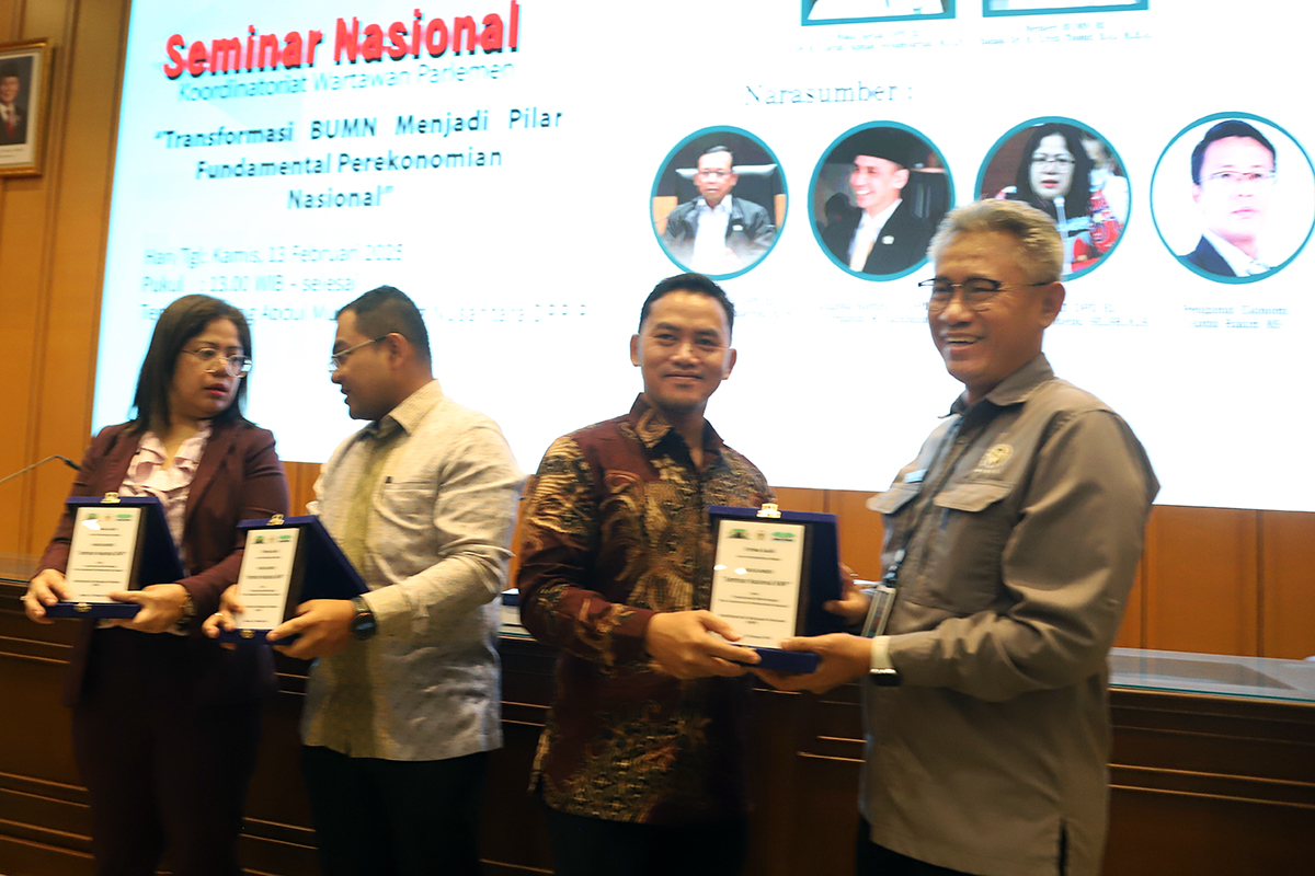 Seminar yang bertajuk 'Transformasi BUMN Menjadi Pilar Fundamental Perekonomian Nasional'. (BeritaNasional/Elvis Sendouw)