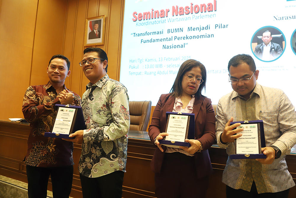 Seminar yang bertajuk 'Transformasi BUMN Menjadi Pilar Fundamental Perekonomian Nasional'. (BeritaNasional/Elvis Sendouw)