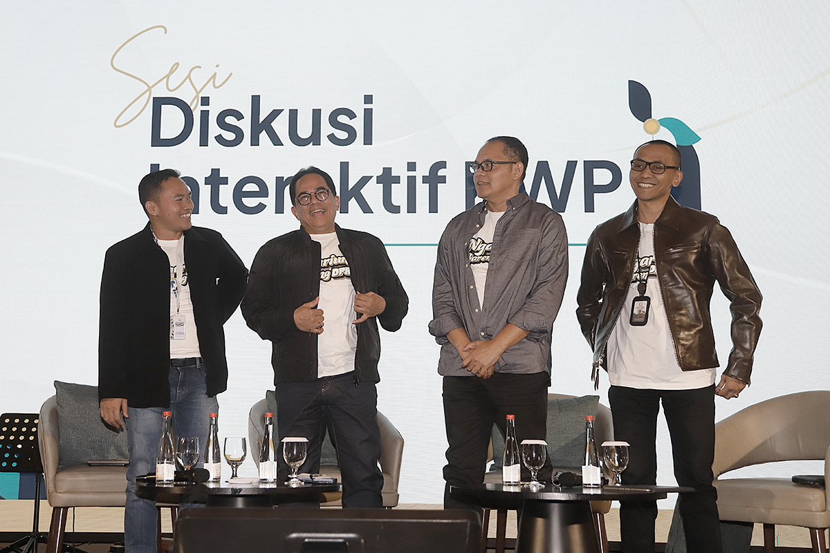 Koordinatoriat Wartawan Parlemen (KWP) menghimpun sumbangan untuk korban bencana Sumatera Rp 30 Juta. (BeritaNasional/Elvis Sendouw)