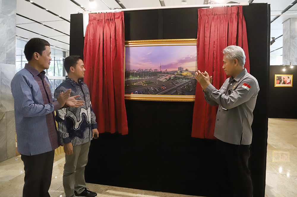 Award Jurnalis KWP (AJK) dan Pameran Foto Warna-warni Parlemen. (BeritaNasional/Elvis Sendouw)