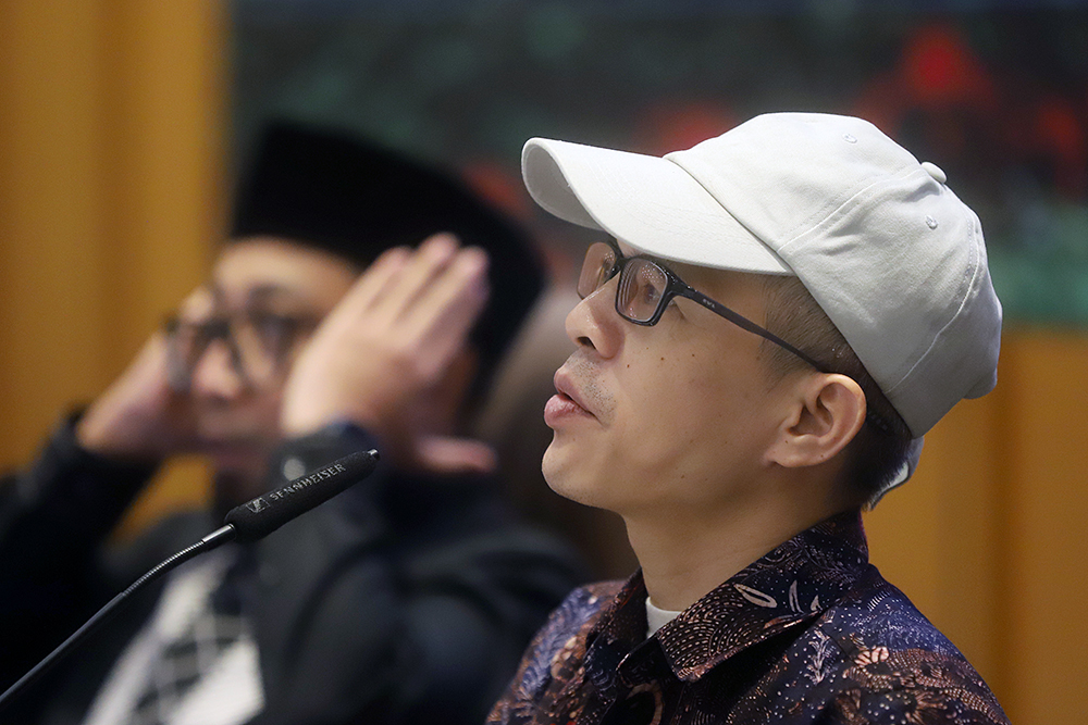 Koordinatoriat Wartawan Parlemen (KWP) bekerja sama dengan Biro Pemberitaan DPR RI menggelar diskusi  Dialektika Demokrasi dengan tema "Membangun Kedaulatan Ekonomi dalam Bingkai Demokrasi Pancasila". (BeritaNasional/Elvis Sendouw)