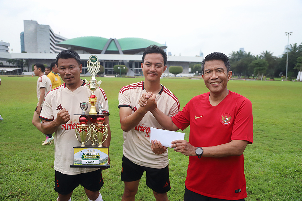 Pertandingan final mempertemukan KWP dengan tim kesebelasan Detik.com. (BeritaNasional/Elvis Sendouw)