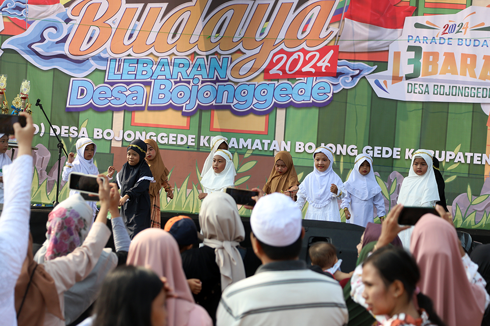 Pagelaran budaya lebaran Bojonggede Bogor. (BeritaNasional/Elvis Sendouw)