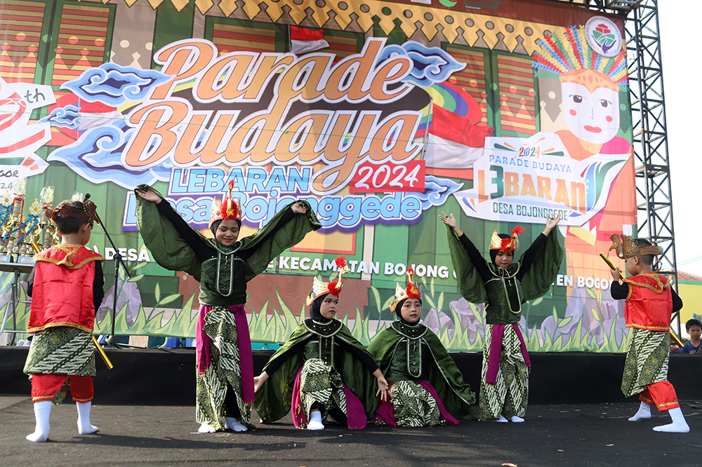 Pagelaran budaya lebaran Bojonggede Bogor. (BeritaNasional/Elvis Sendouw)