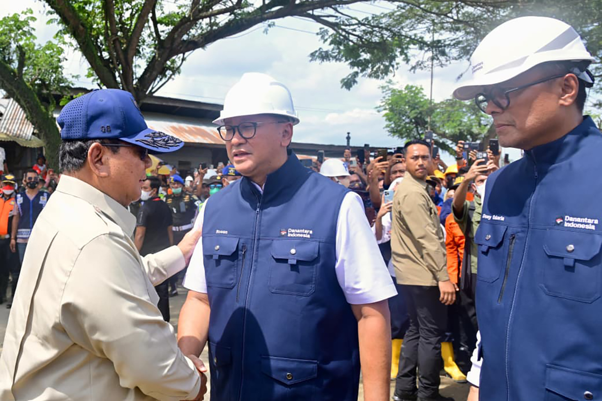 Presiden Prabowo Subianto kembali meninjau proses pemulihan pascabencana di Kabupaten Aceh Tamiang, Provinsi Aceh, pada libur tahun baru Kamis (1/1/2026). (Biropers)