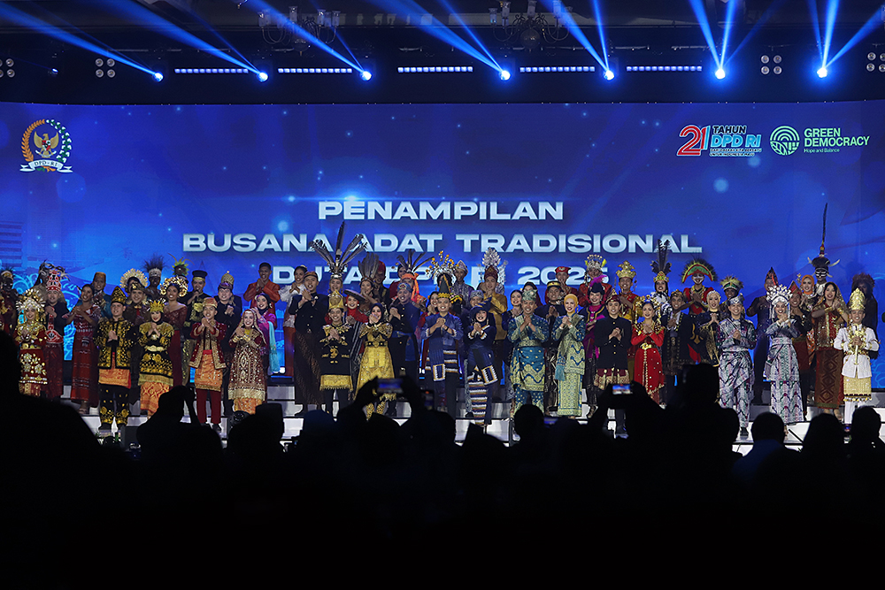 Peserta saat tampil dalam Malam Grand Final “Pemilihan Duta DPD RI 2025”. (BeritaNasional/Elvis Sendouw)