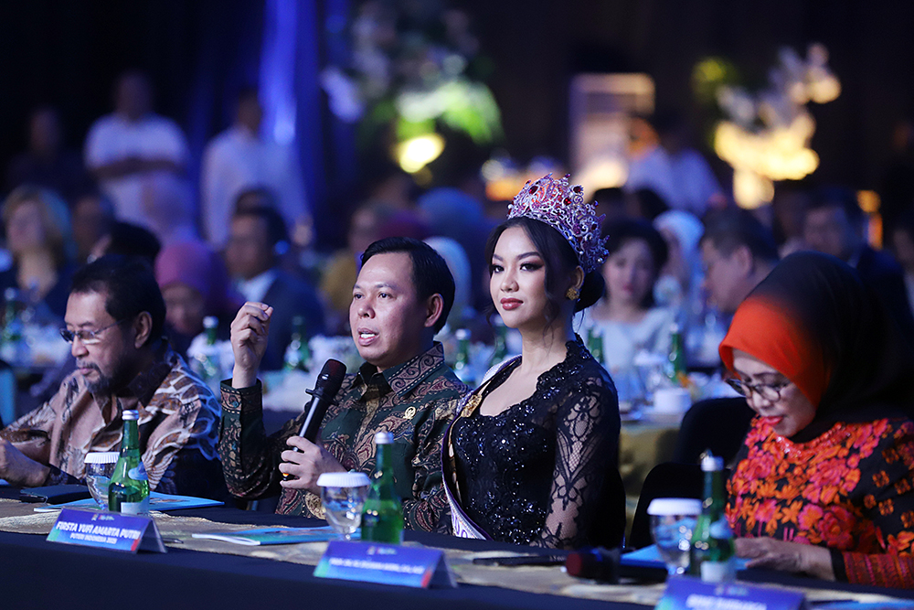 Peserta saat tampil dalam Malam Grand Final “Pemilihan Duta DPD RI 2025”. (BeritaNasional/Elvis Sendouw)