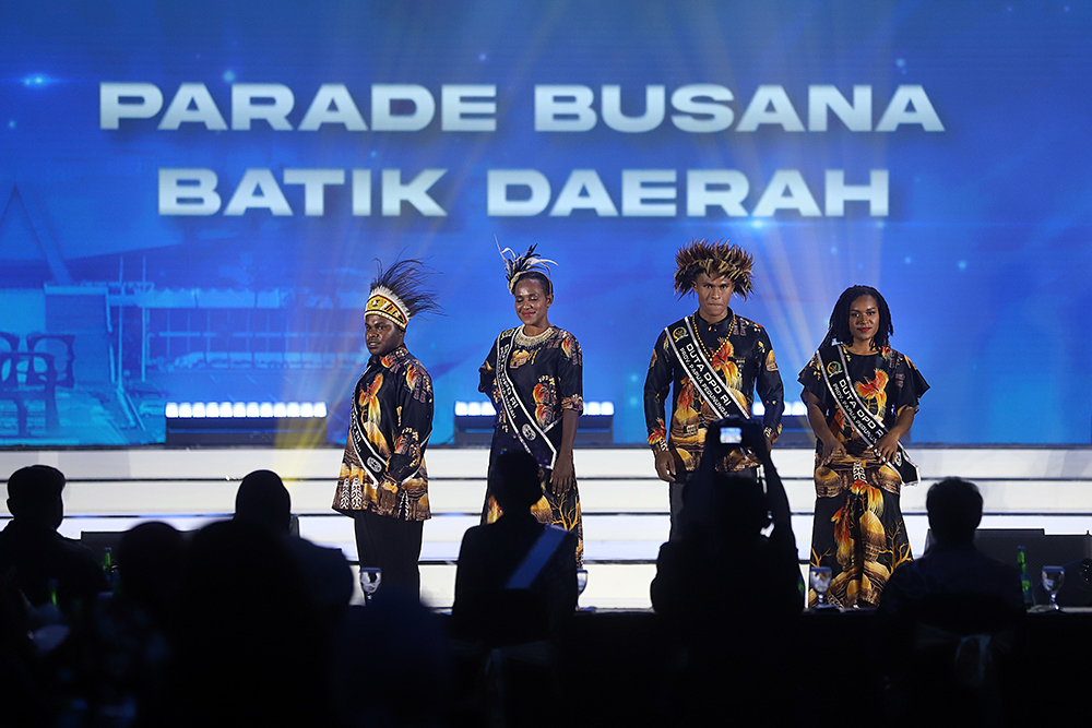 Peserta saat tampil dalam Malam Grand Final “Pemilihan Duta DPD RI 2025”. (BeritaNasional/Elvis Sendouw)