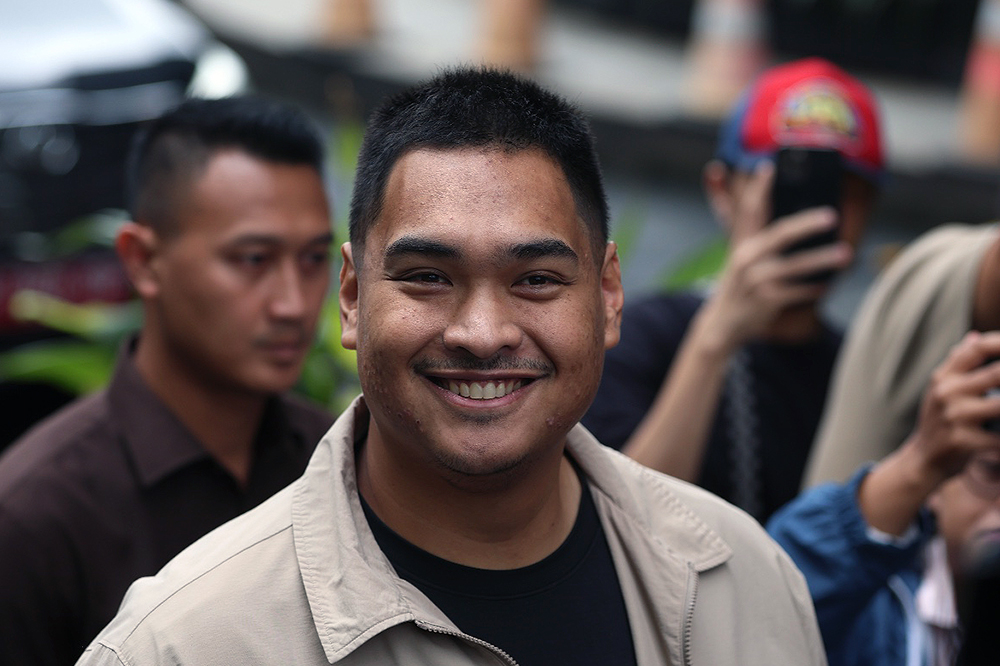 Mantan Menteri Pemuda dan Olahraga, Dito Ariotedjo, saat memenuhi panggilan KPK untuk menjadi saksi kasus dugaan korupsi penyelengaraan haji. (BeritaNasional/Elvis Sendouw)