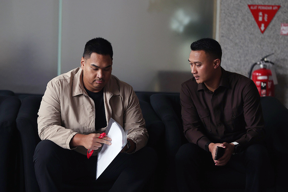 Mantan Menteri Pemuda dan Olahraga, Dito Ariotedjo, saat memenuhi panggilan KPK untuk menjadi saksi kasus dugaan korupsi penyelengaraan haji. (BeritaNasional/Elvis Sendouw)