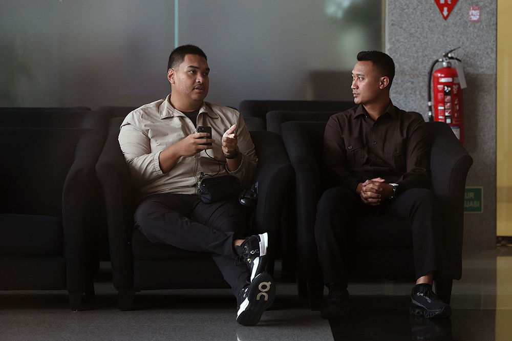 Mantan Menteri Pemuda dan Olahraga, Dito Ariotedjo, saat memenuhi panggilan KPK untuk menjadi saksi kasus dugaan korupsi penyelengaraan haji. (BeritaNasional/Elvis Sendouw)