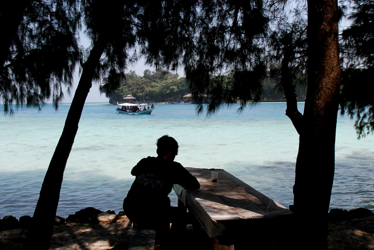 Suasana di Pulau Dolphin, Kepualaaun Seribu, Jakarta, Selasa (13/3/2024). (BeritaNasional.com/ Oke Atmaja)