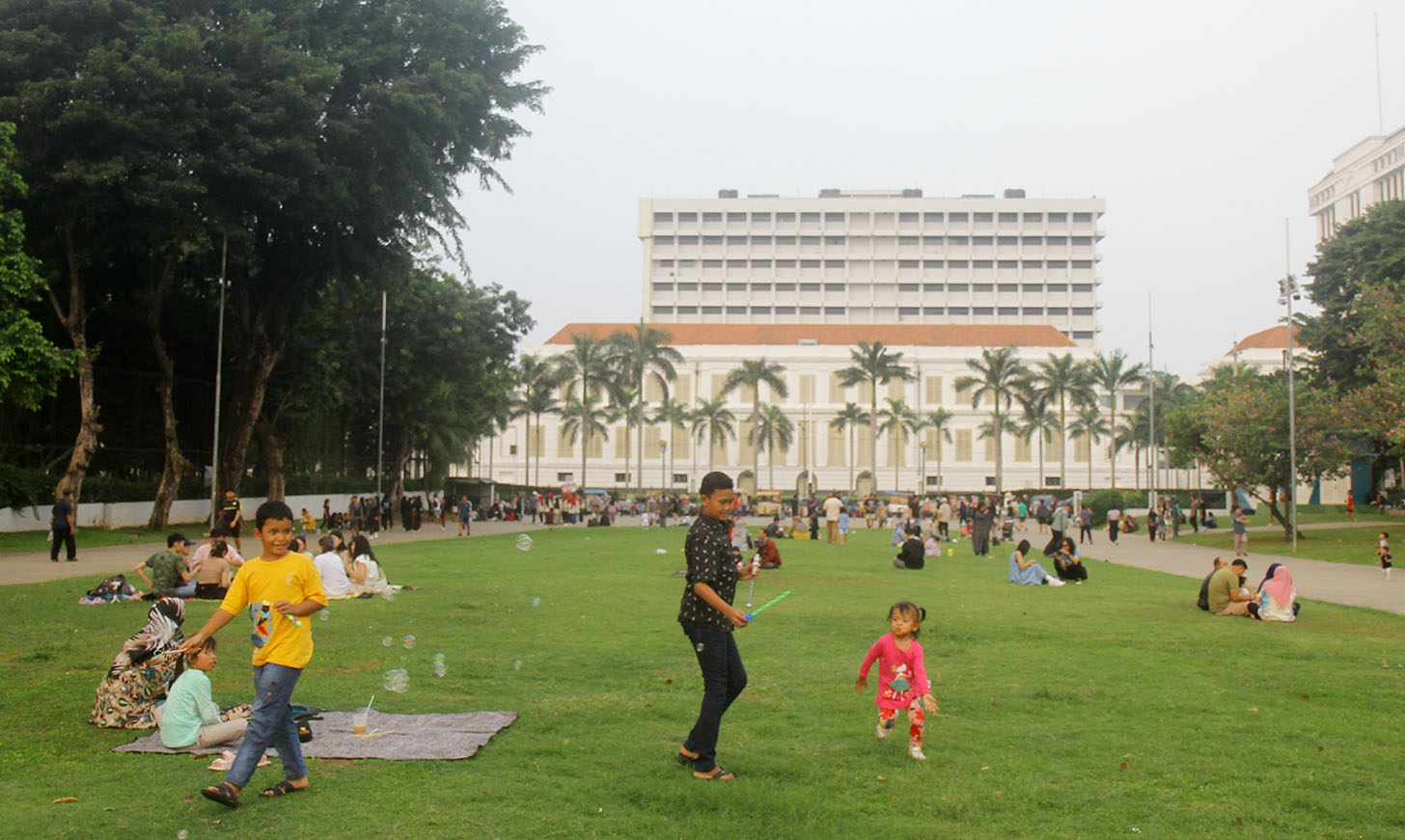 Suasana di Lapangan Banteng, Jakarta, Sabtu (22/6/2024). (BeritaNasional.Com/Oke Atmaja)