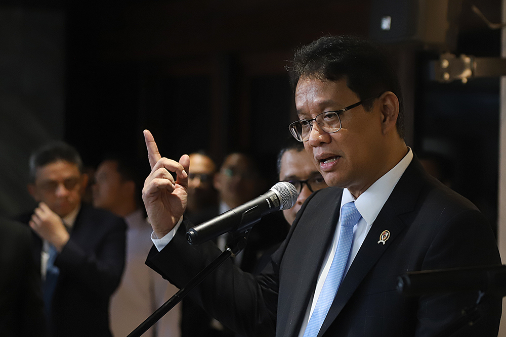 Menteri Keuangan RI Purbaya Yudhi Sadewa memberikan keterangan pers usai Rapat Paripurna DPR RI ke-5. (BeritaNasional/Elvis Sendouw)