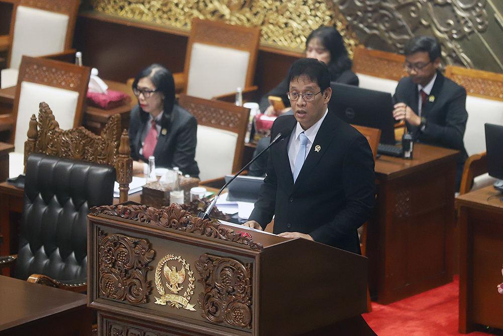Menteri Keuangan Purbaya Yudhi Sadewa menyampaikan tanggapan pemerintah terkait KEM. (BeritaNasional/Elvis Sendouw)