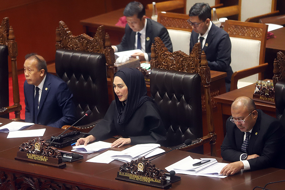 Menteri Keuangan Purbaya Yudhi Sadewa menyampaikan tanggapan pemerintah terkait KEM. (BeritaNasional/Elvis Sendouw)