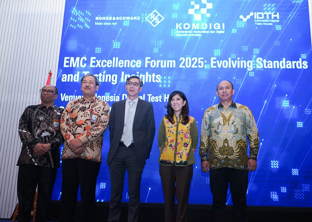 Menkomdigi Hadiri Seminar EMC Excellence Forum Menteri Komunikasi dan Digital Meutya Hafid hadir menjadi pembicara Seminar EMC Excellence Forum 2025: Evolving Standards and Testing Insights. (BeritaNasional/Elvis Sendouw/HO Hms Komdigi)