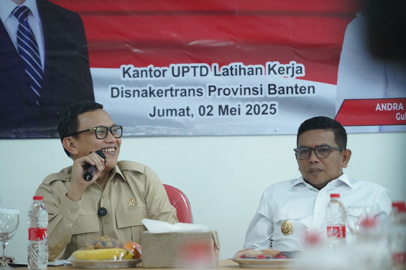 Menteri Karding Dorong Gubernur Andra Soni Manfaatkan 1,7 Juta Permintaan Kerja di Luar Negeri Menteri P2MI mengunjungi Balai Latihan Kerja Industri (BLKI) Banten.(BeritaNasional/Elvis Sendouw/HO Hms P2MI)