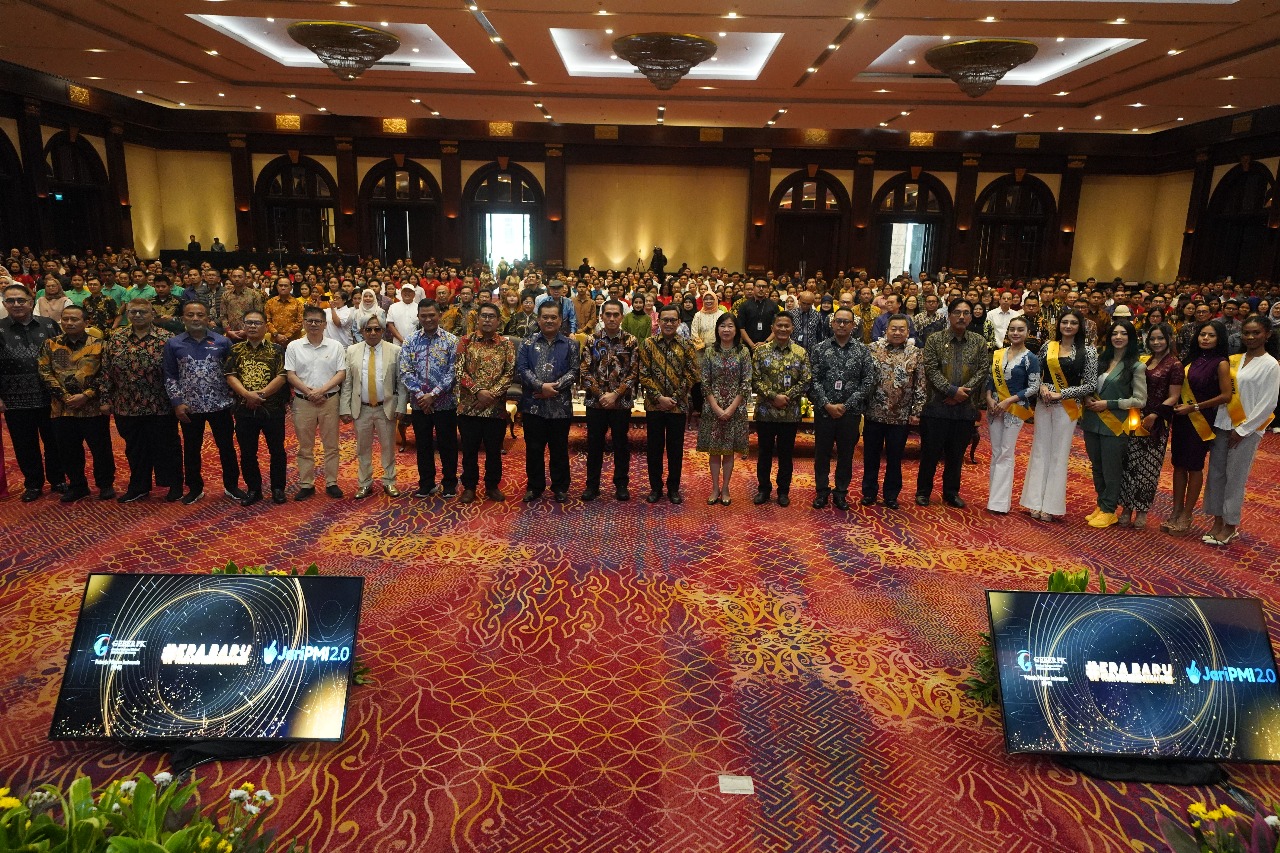 Menteri Pelindungan Pekerja Migran Indonesia (P2MI) Abdul Kadir Karding meluncurkan program Kredit Usaha Rakyat (KUR).(BeritaNasional/Elvis Sendouw/HO P2MI)