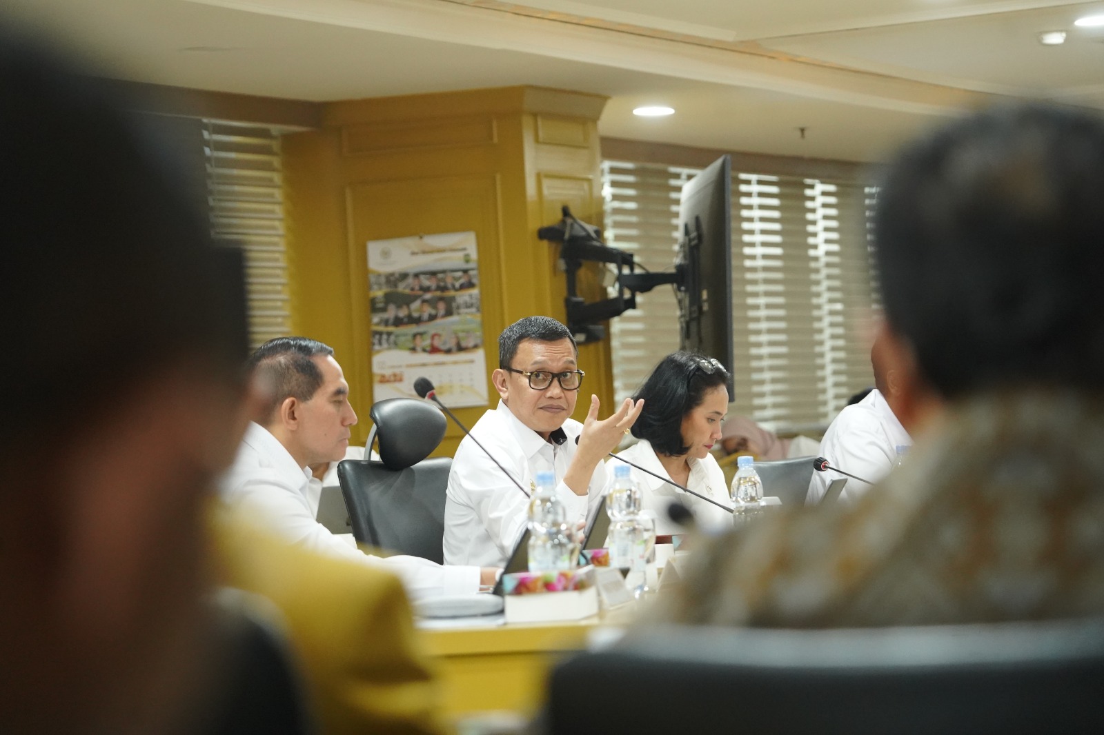 Rapat kerja Komite III bersama Menteri Pelindungan Pekerja Migran Indonesia. (BeritaNasional/Elvis Sendouw)