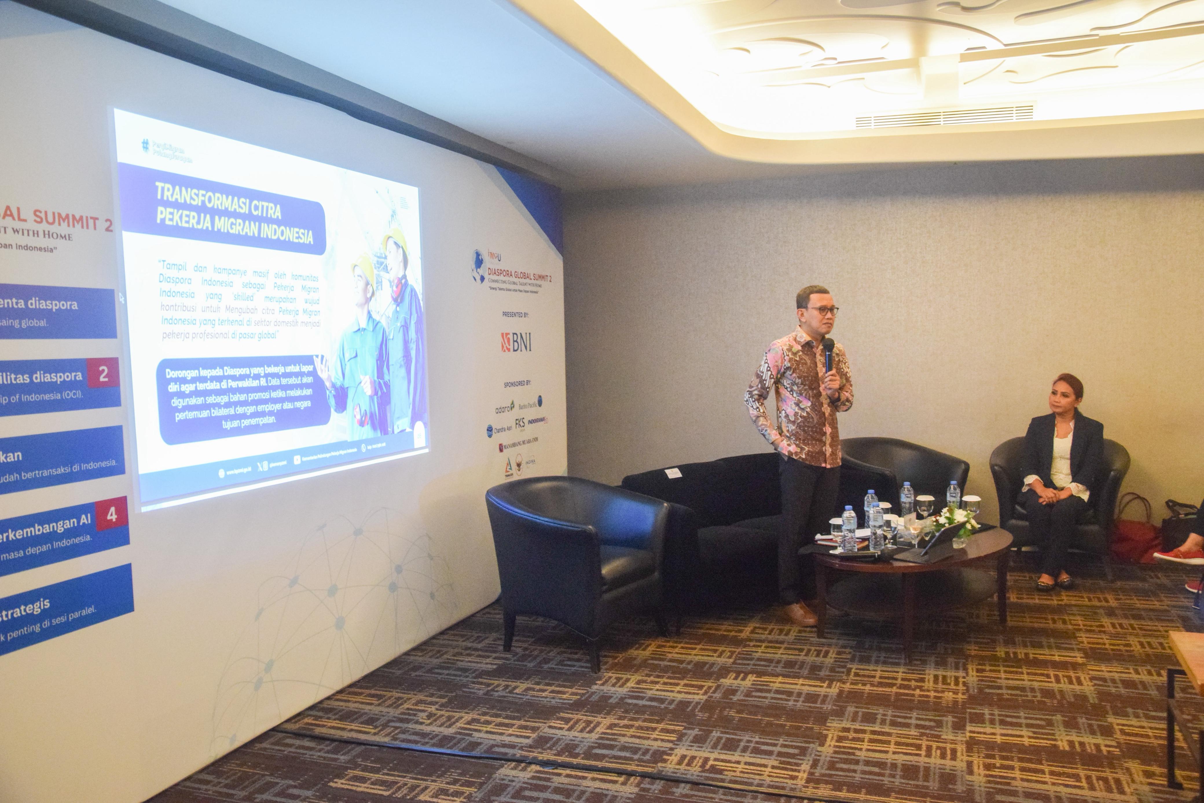 Menteri Karding Titip Pesan Pekerja Migran Indonesia Bangun Jaringan Internasional Menteri Pelindungan Pekerja Migran Indonesia (P2MI) Abdul Kadir Karding menghadiri Diaspora Global Summit 2. (BeritaNasional/Elvis Sendouw/HO Hms P2MI))