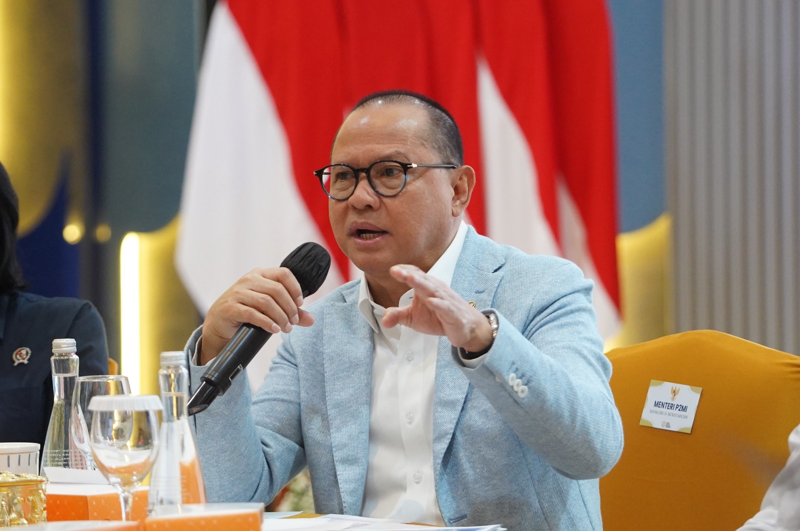 Menteri Pelindungan Pekerja Migran Indonesia (P2MI) Mukhtarudin menerima audiensi dari Menteri Desa, Pembangunan Daerah Tertinggal, dan Transmigrasi (Kemendes PDTT) Yandri Susanto  (BeritaNasional/Elvis/HO P2MI)