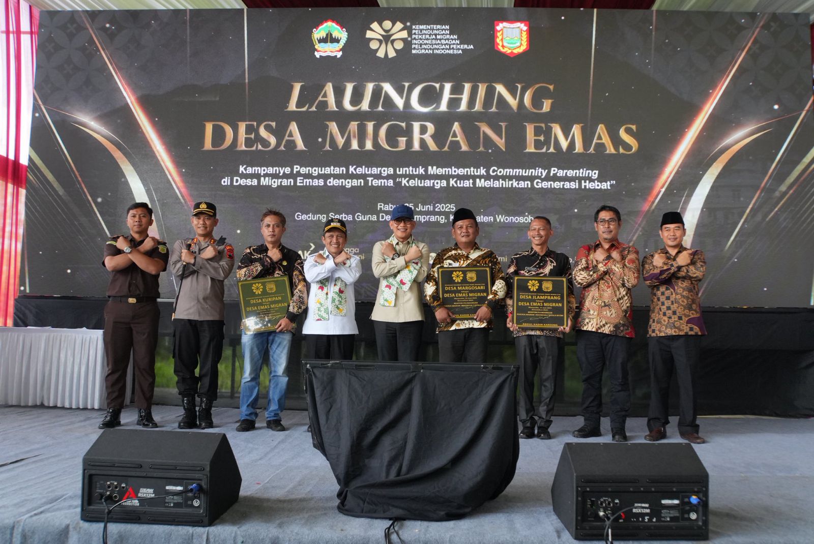 Menteri P2MI Resmikan “Desa Migran Emas” di Wonosobo Menteri P2MI Abdul Kadir Karding meresmikan 3 Desa Kabupaten Wonosobo. (BeritaNasional/Elvis Sendouw/HO Hms P2MI)