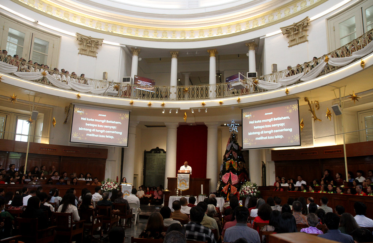 Umat Protestan mengikuti Misa Natal di GPIB Immanuel, Jakarta, Rabu (25/12/2024).(BeritaNasional.com/Oke Atmaja)