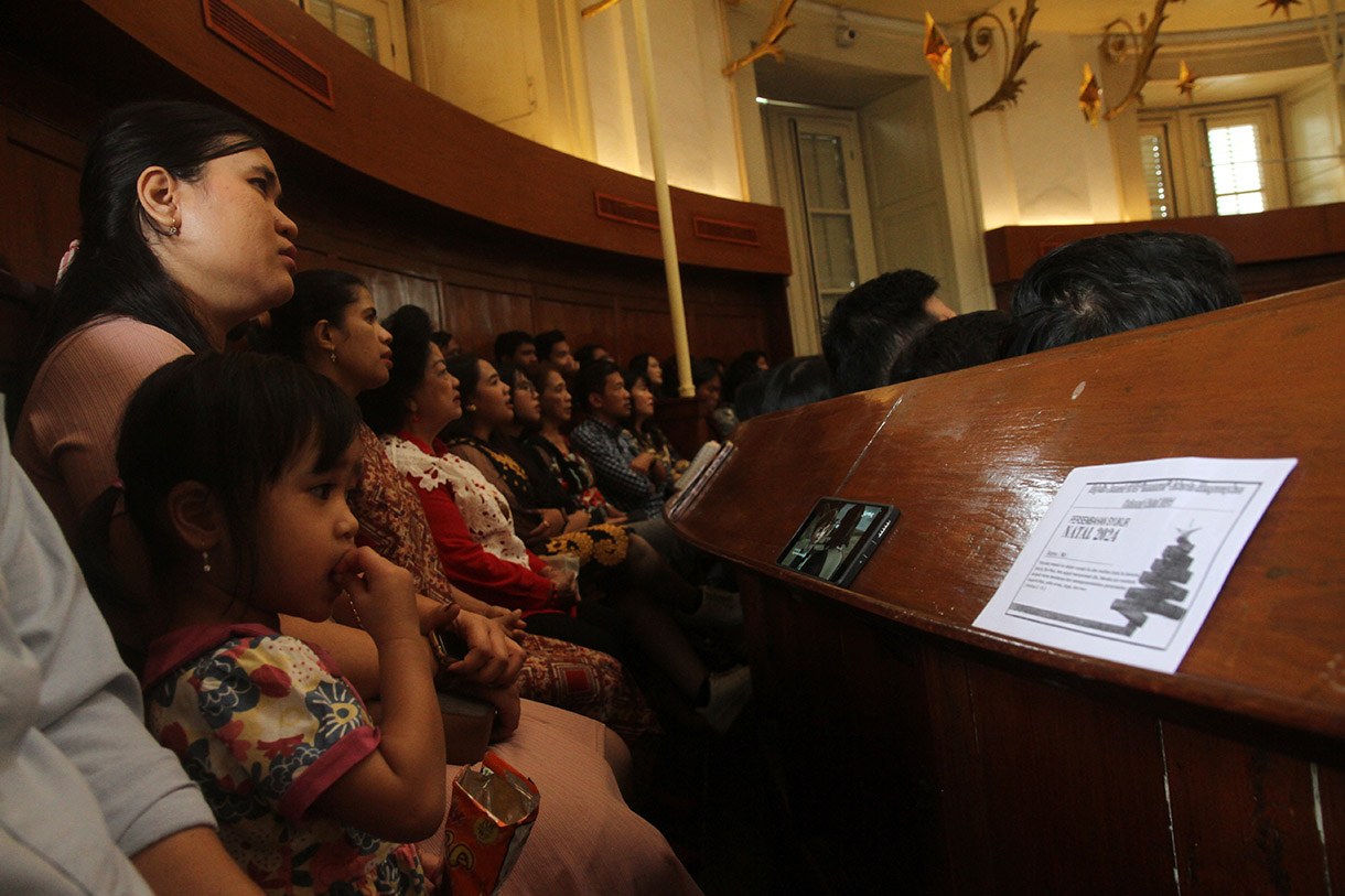 Umat Protestan mengikuti Misa Natal di GPIB Immanuel, Jakarta, Rabu (25/12/2024).(BeritaNasional.com/Oke Atmaja)