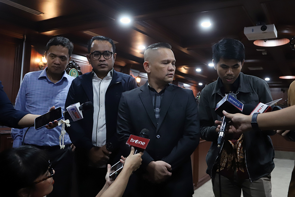 Laporan dugaan pelanggaran etik yang dilakukan Ketua MPR Bambang Soesatyo. (BeritaNasional/Elvis Sendouw)