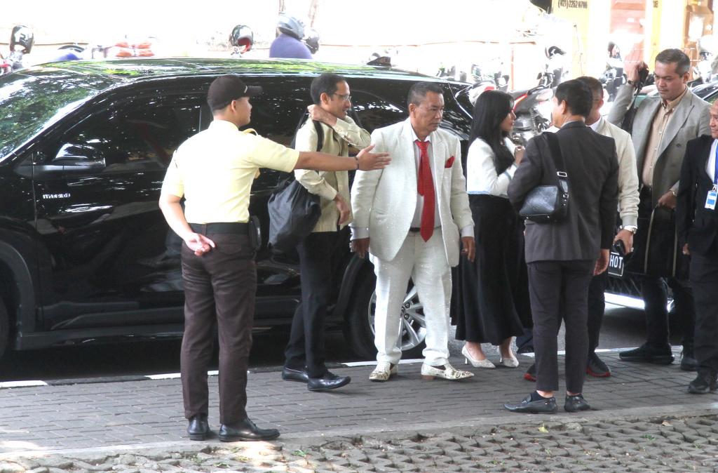 Nadiem Makarim Diperiksa KPK Mantan Menteri Pendidikan, Kebudayaan, Riset, dan Teknologi (Mendikbudristek) Nadiem Anwar Makarim memenuhi panggilan KPK, Jakarta,Kamis (7/8/2025). (Beritanasional.com/Oke Atmaja)