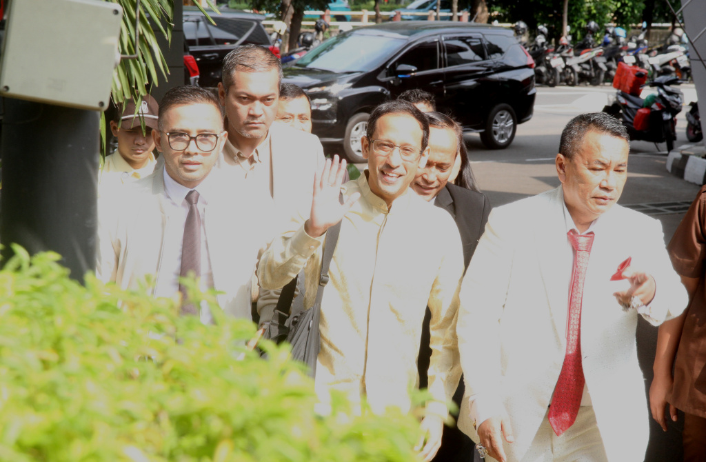 Nadiem Makarim Diperiksa KPK Mantan Menteri Pendidikan, Kebudayaan, Riset, dan Teknologi (Mendikbudristek) Nadiem Anwar Makarim memenuhi panggilan KPK, Jakarta,Kamis (7/8/2025). (Beritanasional.com/Oke Atmaja)