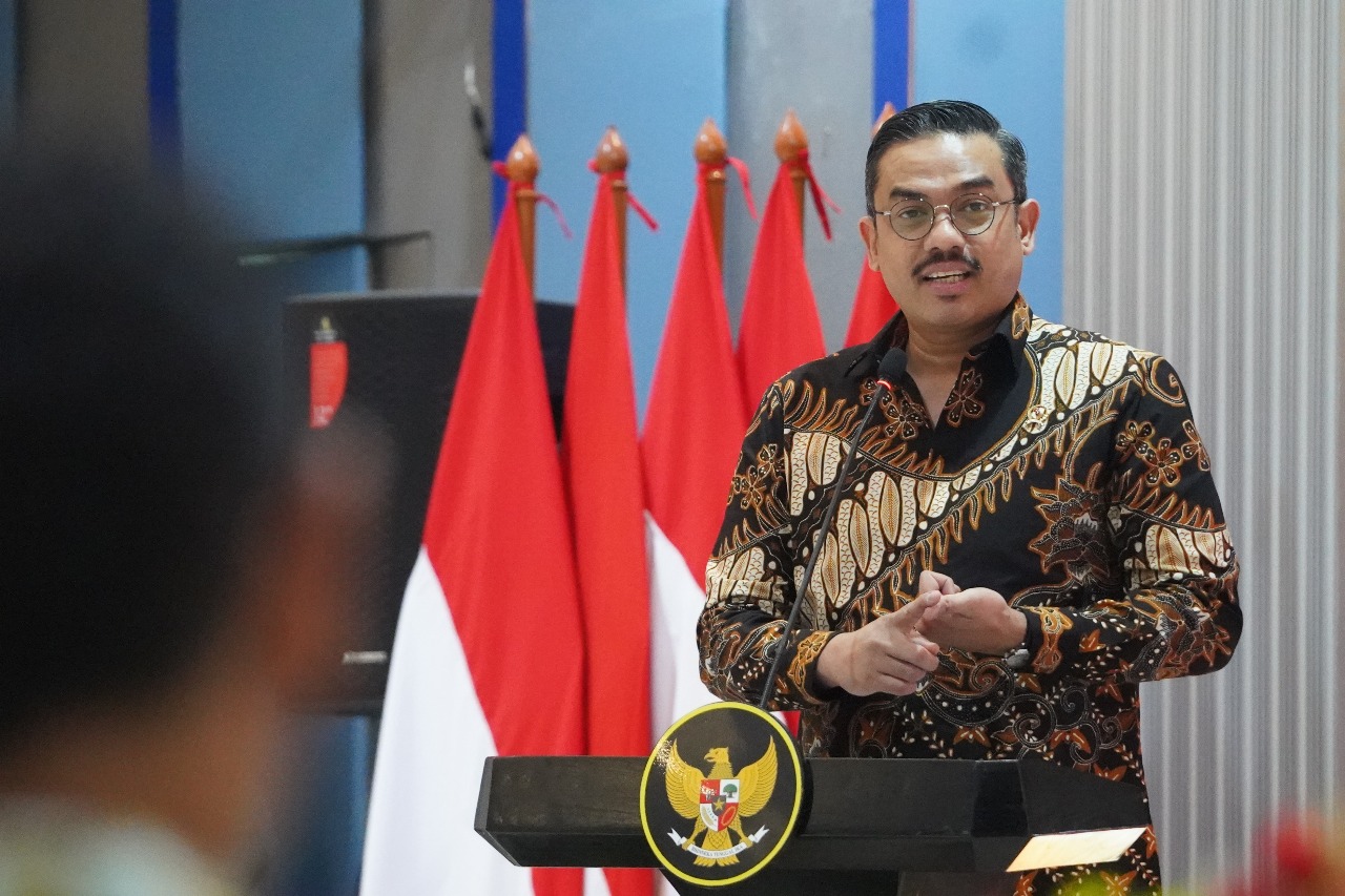 P2MI lakukan  penadatangan nota kesepahaman (MoU) antara KemenP2MI dengan Kementerian Energi dan Sumber Daya Mineral (ESDM), Kementerian Perindustrian, dan Kementerian Usaha Mikro, Kecil dan Menengah (KemenUMKM) di kantor KemenP2MI. (BeritaNasional/Elvis Sendouw/HO P2MI)