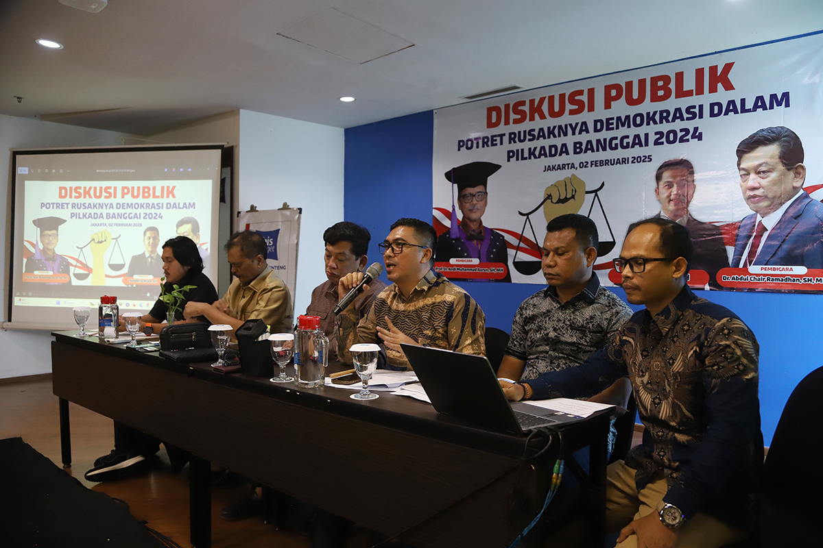 Diskusi publik "Potret Rusaknya Demokrasi dalam Pilkada Banggai 2024". (BeritaNasional/Elvis Sendouw)