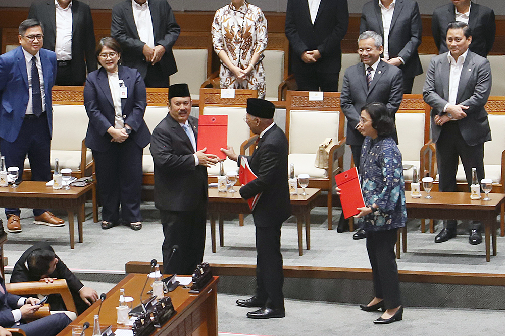 Pandangan Fraksi KEM-PPKF RAPBN 2026 Pandangan Fraksi PDI Perjuangan DPR RI Atas Penyampaian Pemerintah Terhadap Kerangka Ekonomi Makro dan Pokok-pokok Kebijakan Fiskal (KEM dan PPKF) Tahun Anggaran 2026 . (BeritaNasional/Elvis Sendouw)