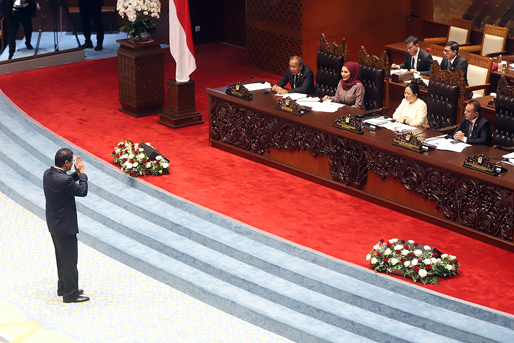 Rapat Paripurna DPR menyetujui RUU tentang Pusat Finansial Internasional Indonesia yang telah disepakati pemerintah bersama Komisi XI DPR. (BeritaNasional/Elvis Sendouw)
