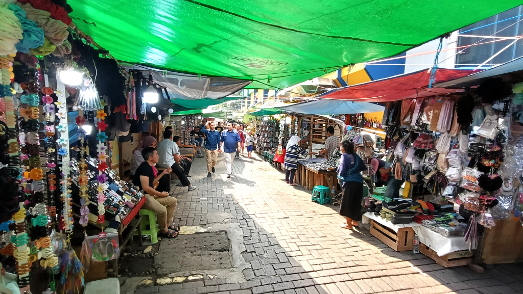 Pasar Baru Jakarta akan Direvitalisasi Suasana di kawasan Pasar Baru, Jakarta, Rabu (11/6/2025). (Beritanasional.com/Oke Atmaja)
