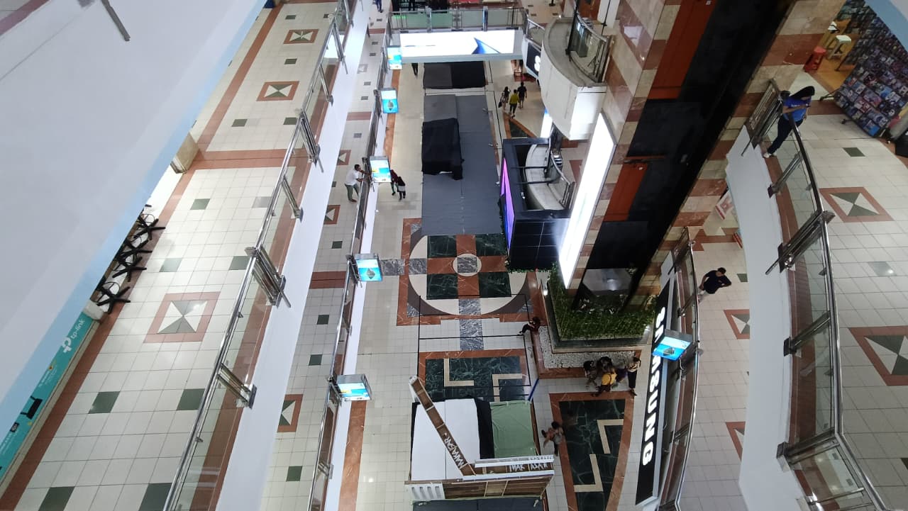 Suasana di Mal Ambasador, Jakarta, Kamis (4/12/2025). (Beritanasional.com/Oke Atmaja)