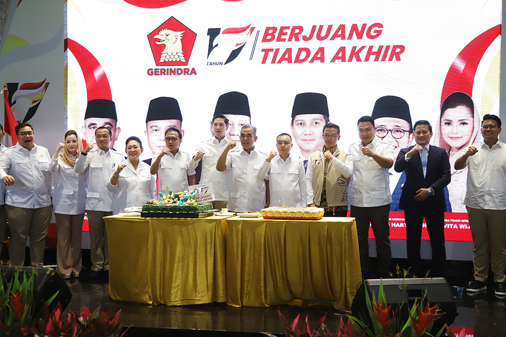 Suasana gedung pencakar langit dan pemukiman padat penduduk di wilayah Tanah Abang,Jak arta, Kamis (6/2/2025). (Beritanasional.com/Oke Atmaja)