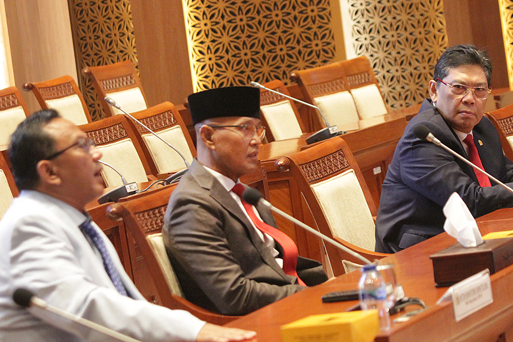 Pergantian Wakil Ketua Komisi I Sufmi Dasco secara resmi menyampaikan pergantian Wakil Ketua Komisi I DPR RI. (BeritaNasional/Elvis Sendouw)