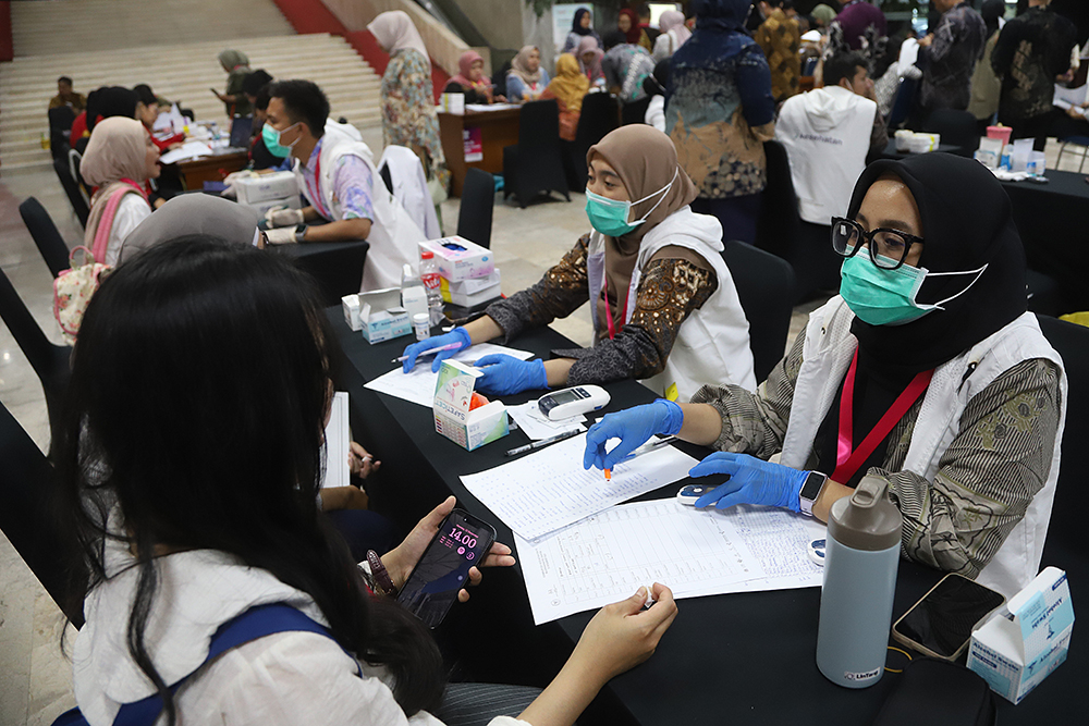 ementerian Pemberdayaan Perempuan dan Perlindungan Anak (KemenPPPA) Perhimpunan Obstetri dan Ginekologi Indonesia (POGI), serta Majelis Permusyawaratan Rakyat (MPR)  menggelar cek kesehatan gratis. (BeritaNasional/Elvis Sendouw)