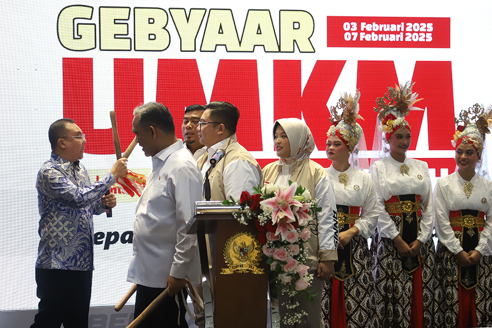 Partai Gerindra menggelar Gebyar UMKM Merah Putih dalam rangkaian peringati HUT Partai Gerindra Ke 17. (BeritaNasional/Elvis Sendouw)