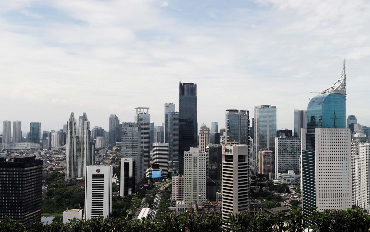 Suasana gedung bertingkat di Jakarta, Jumat (24/10/2025).  (Beritanasional.com/Okeatmaja)
