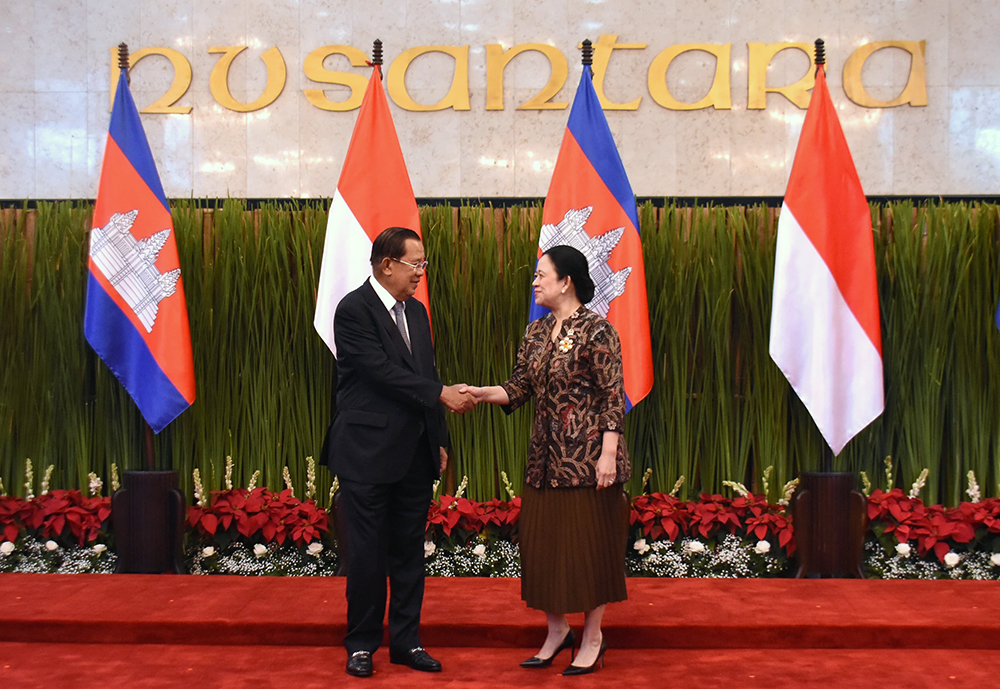 Pertemuan Presiden Senat Kerajaan Kamboja dengan Ketua DPR Ketua DPR RI Puan Maharani menerima kunjungan Pertemuan Presiden Senat Kerajaan Kamboja dengan Ketua DPR. (BeritaNasional/Elvis Sendouw)