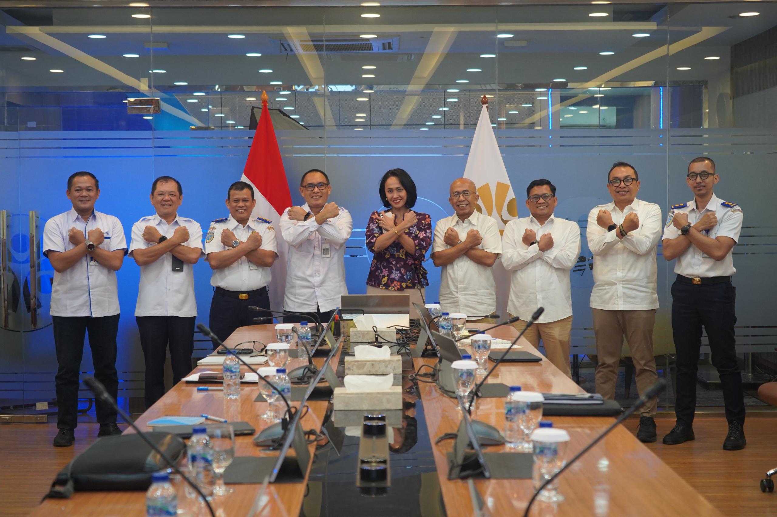 Pertemuan Wamen Christina–Sekjen Kemenhub: E-PMI Gratis hingga Satgas Pengawasan Pelaut Migran Wakil Menteri Pelindungan Pekerja Migran Indonesia (Wamen P2MI), Christina Aryani menerima kunjungan Sekjen Kementerian Perhubungan. (BeritaNasional/Elvis Sendouw/HO Hms P2MI)
