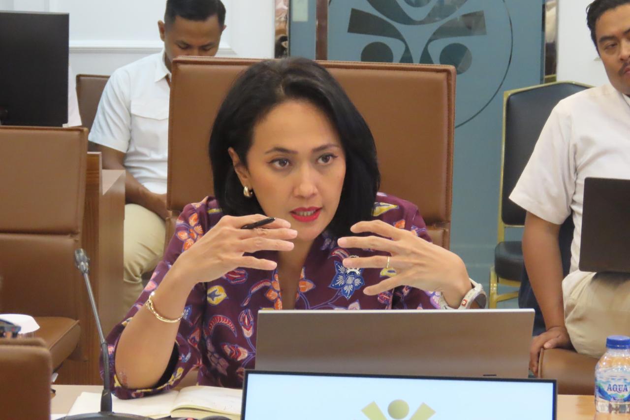 Pertemuan Wamen Christina–Sekjen Kemenhub: E-PMI Gratis hingga Satgas Pengawasan Pelaut Migran Wakil Menteri Pelindungan Pekerja Migran Indonesia (Wamen P2MI), Christina Aryani menerima kunjungan Sekjen Kementerian Perhubungan. (BeritaNasional/Elvis Sendouw/HO Hms P2MI)