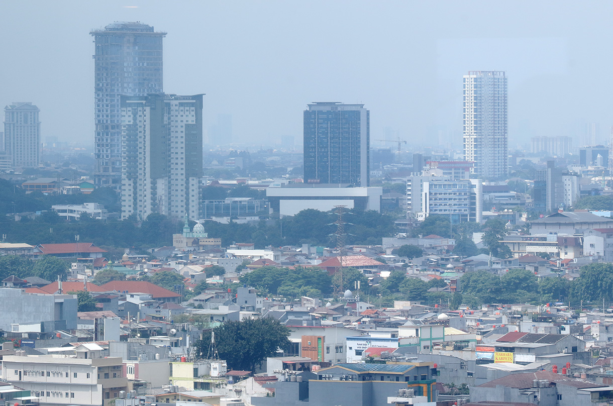 Suasana gedung bertingkat di Jakarta,Kamis (5/2/2026). (Beritanasional.com/Oke Atmaja)